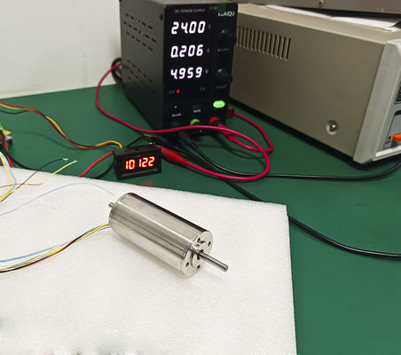 उच्च शक्ति 30 मिमी स्लॉटलेस ब्रशलेस डीसी मोटर 105W 0.52N.m 7536RPM 24V 48V